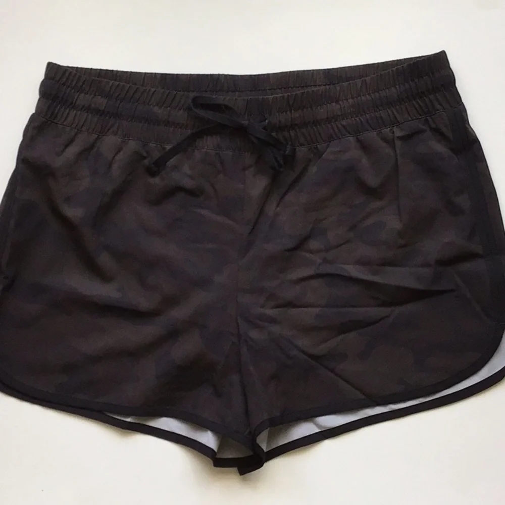 Camo Athletic Shorts - Picture 2 of 10